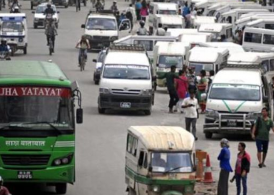 विद्यार्थीलाई सार्वजनिक यातायातमा छुट नदिने व्यवसायीको घोषणा