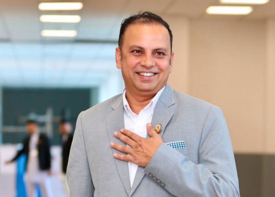 सञ्चारगृहमा गाडी तेर्स्याएकोप्रति रास्वपा नेता कै कडा टिप्पणी : यस्तो बचपनाले राजकाज चल्छ ?