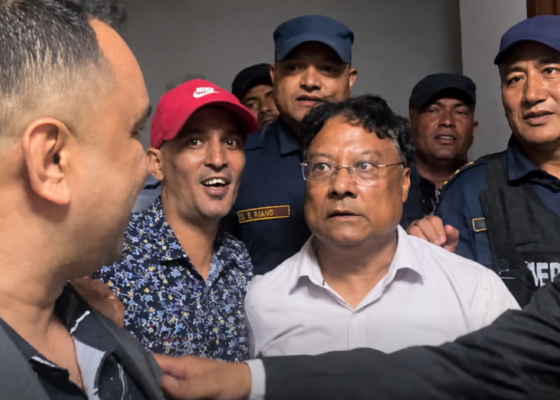 फेसबुकमा सार्वजनिक चुम्बनको तस्बिर प्रकाशित गर्दा पत्रकार श्रेष्ठलाई थुनामा राख्न नमिल्ने सर्वोच्चको ठहर